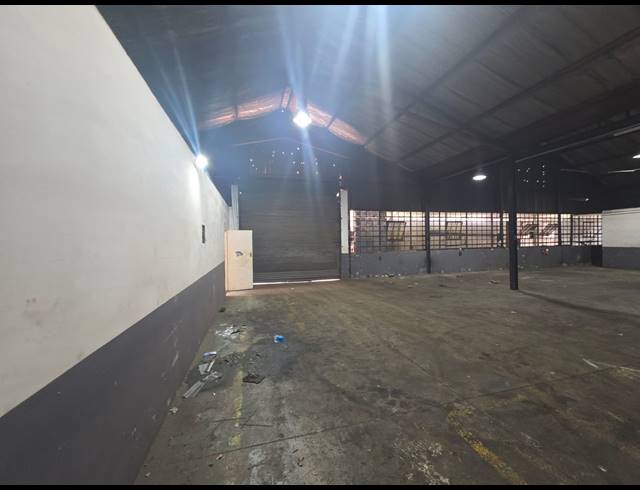 400M² WAREHOUSE TO LET IN ALRODE SOUTH